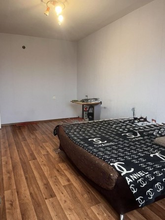 Однокімнатна в малосімейці  на Шкільному - фото 1