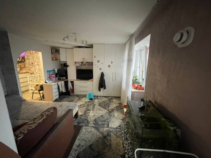 Продам 1но кімнатну квартиру - фото 1