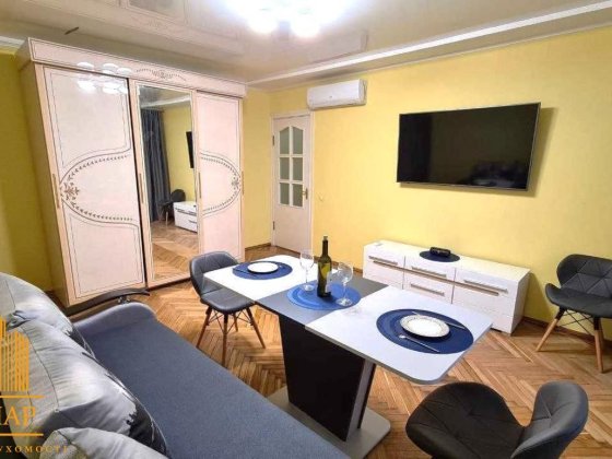 Продам 3-кім. квартиру на вул.Чорновола (напроти ТЦ Ашан) Львів