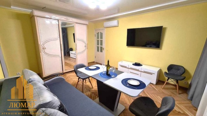 Продам 3-кім. квартиру на вул.Чорновола (напроти ТЦ Ашан) - фото 1