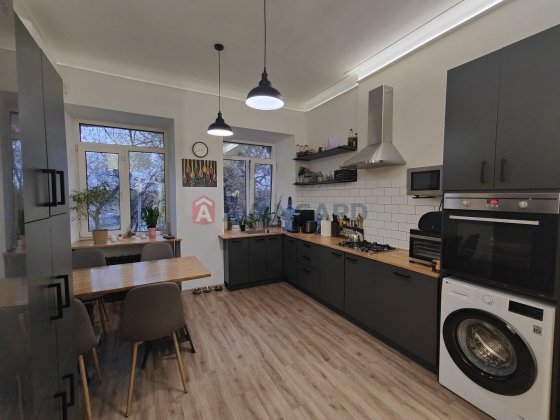 Продам простору 2к квартиру з ремонтом на пр. С. Нігояна Дніпро