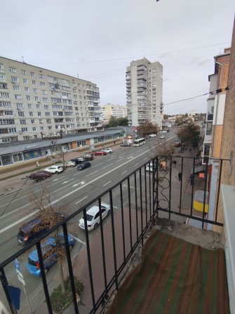 Здам кімнату в комунальній квартирі на довгий термін - фото 1