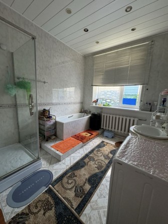 Срочно сдам комнату в частном доме по пр.Металургов - фото 1