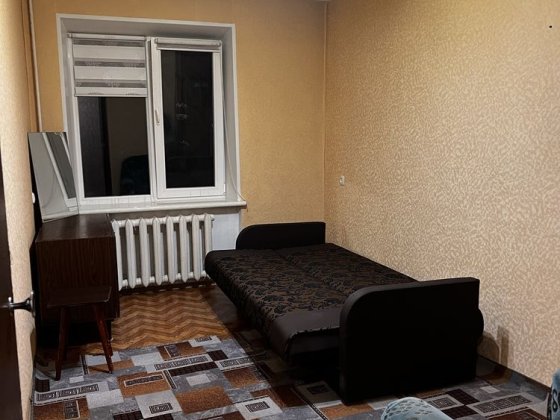 Оренда кімнати в квартирі  на Тополь-1 для дівчини/жінки. Днепр