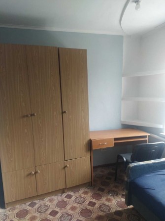 Сдам комнату без хозяев. Менделеева 45 метро 10 минут - фото 1