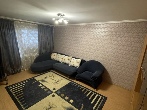 Сдается комната возле метро для одной девушки! Киев