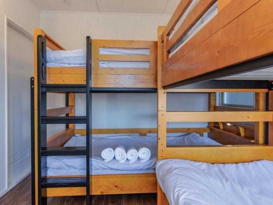 Здам місце в гуртожитку, Київ метро Дорогожичі Київ