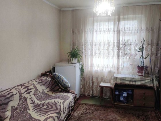 Комната для женщины на Победе-2.  Коммунальные услуги входят в цену Днепр