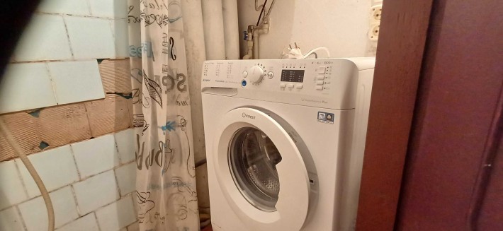 Здаеться кімната в гуртожитку, вул. Бальзаківська, всі зручності - фото 1