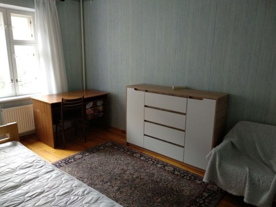 Від власника тепла кімната для дівчини на Харківському Київ