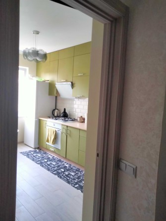 Кімната в квартирі по вул Вітрука сімейний р-к 4500 грн і ком на всіх - фото 1