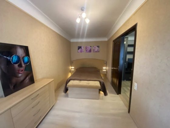 Оренда 2 кімнатної квартири Гагаріна