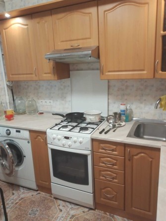 Сдам кімнату для дівчини Оболонський р-н ,Оболонський пр-т 37а - фото 1