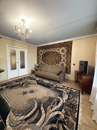 Оренда кімнати вул. Золота , 23 ! Центр , вільна і готова до заселення - фото 1