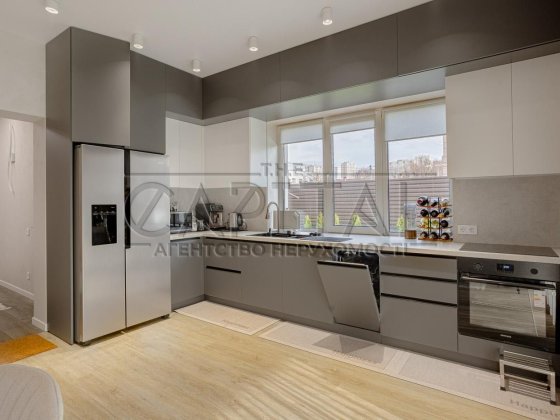 2-поверховий будинок з сучасним європейським ремонтом на Осокорках Київ