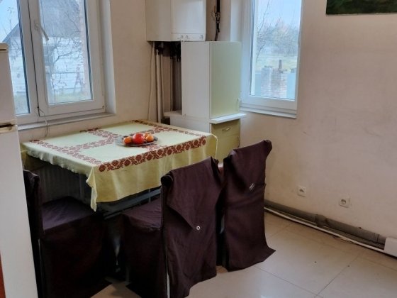 Здам у довгостроковий термін  будинок у зручному місці. Струмовка