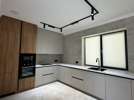 Здається дуплекс у Минаї Мінай