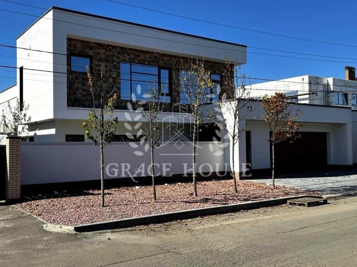 Аренда будинку з басейном та ландшафтним дизайном. 300 м²,4 кiм, Гараж - фото 1