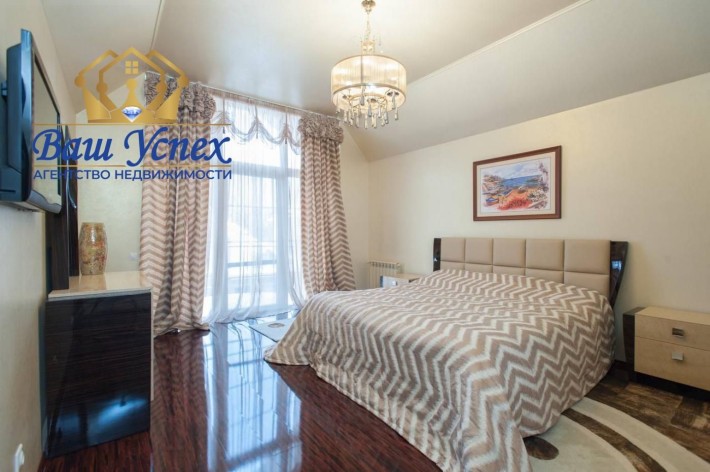 Аренда  дома с бассейном  в городке село Крюковщина. Парк - фото 1