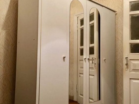 Здам частину будинку р-н.Мих.Рубеж. Три кімнати,двір,облаштований. Ворзель