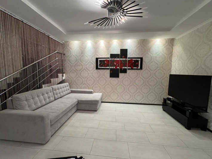 Здається просторий таунхаус в Котеджному містечку Гранд Віллас! - фото 1