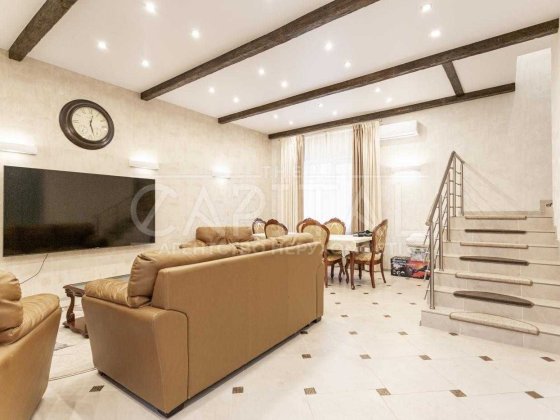 Здається в оренду шикарний триповерховий таунхаус в Козині 263м2