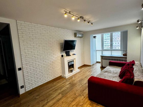 Продам квартиру Перемога-1 3 кімнати ,євроремонт Днепр