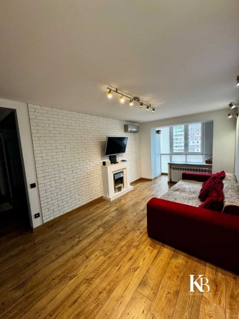 Продам квартиру Перемога-1 3 кімнати ,євроремонт - фото 1