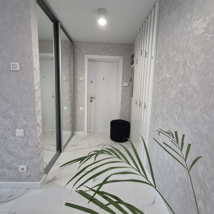 3- кімнатна квартира з власною електростанцією - фото 1