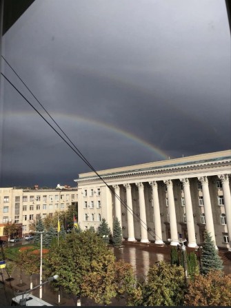 Продам 2х кімнатну сталінку власник центр 57 кв.м - фото 1