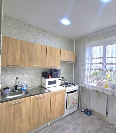 1 Кімнатна.Жадова/Попова Біля Файномаркет. - фото 1