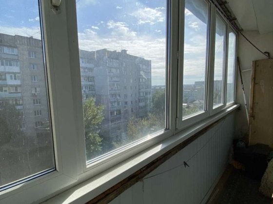 Продається простора двокімнатна квартира по вулиці Довженка Житомир