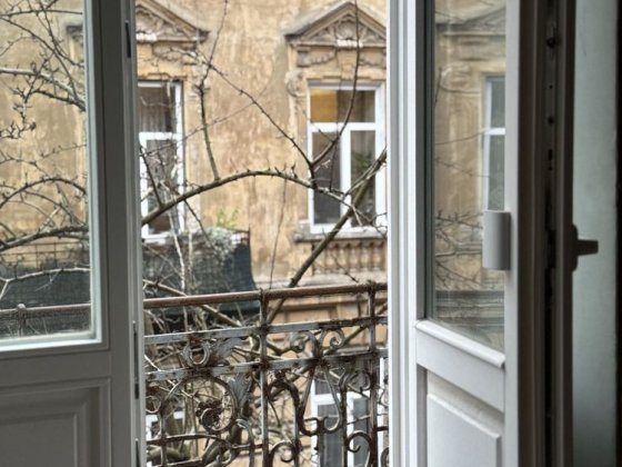 Продаж 4-кім кв в австр. будинку вул, Верхрадського бічна Пекарської Львов