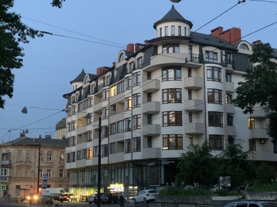Продаж 2-х квартири ЖК «Львівський дворик» 71м ремонт, меблі техніка Львів