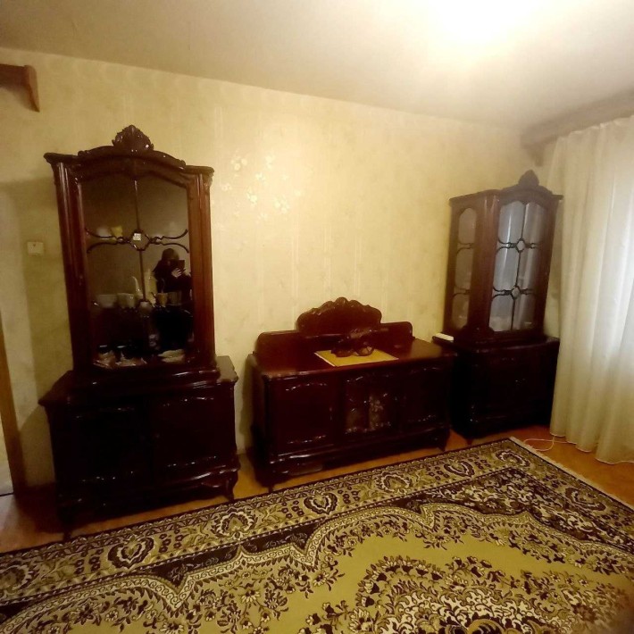 Продам 2х комнатную чешку  хорошем состоянии. - фото 1