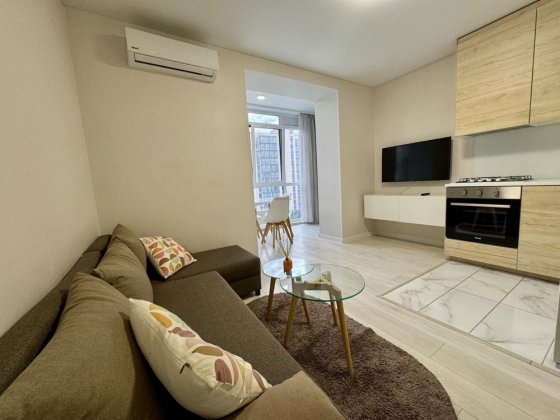 Продам 2 ком с ремонтом ЖК,,Ривер Парк,,Победа3 Днепр