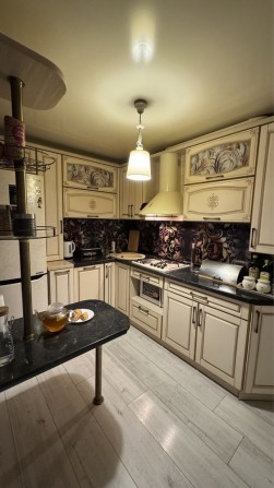 Продам  гарну 3к.кв. Пр.Центральний 2 поверх Індивідуальне опалення - фото 1