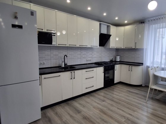 Продається 3-х кімнатна квартира з Автономним опаленням Житомир