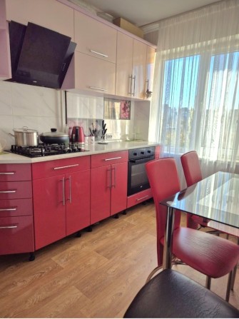 Продам Отличную 2-х комнатную квартиру на Космонавтов - фото 1