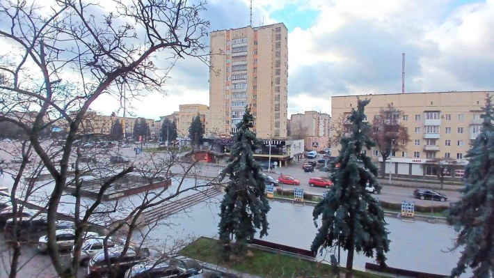 Продається 2х-кімнатна квартира, центр - фото 1