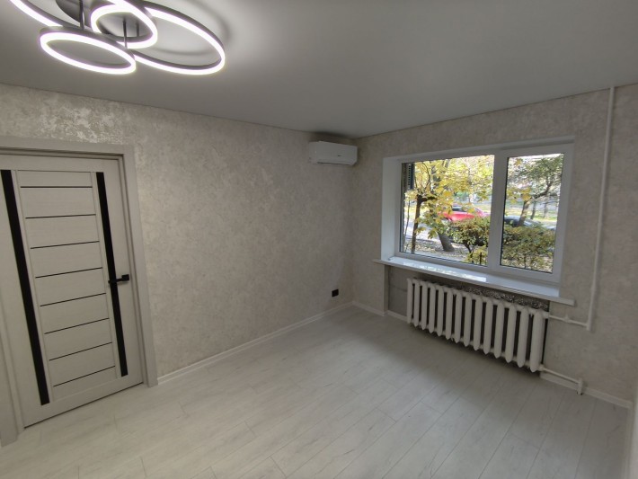 Продам отличную 2х комнатную квартиру.Проспект Центральный. - фото 1