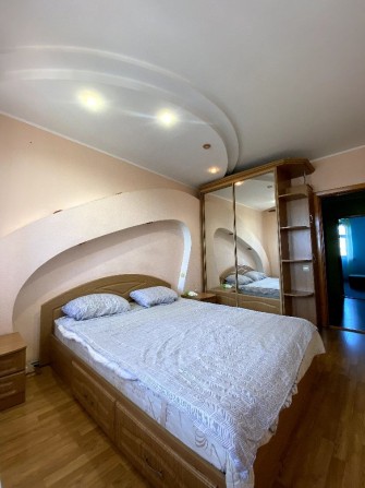 Продаж просторої трьохкімнатної квартири на Жадова( ближне) - фото 1