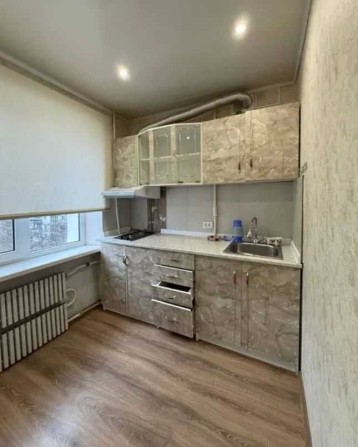 2 кім в ЦЕГЛІ середній поверх район ЛЕСІ УКРАІНКИ (ПУШКІНА) (718565) - фото 1