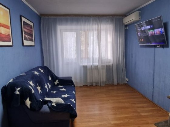 Продажа двухкомнатной квартиры в начале Слобожанского проспекта Дніпро