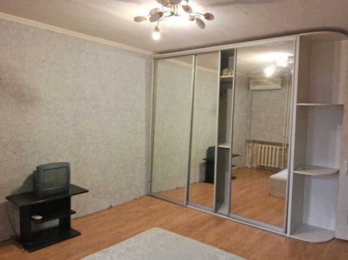 Продам 1-комнатную квартиру на Правде в кирпичном доме - фото 1