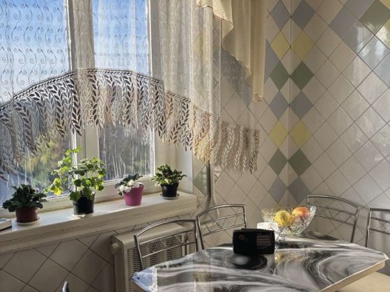 Продаж 4х кімнатної квартири з гарним видом Житомир