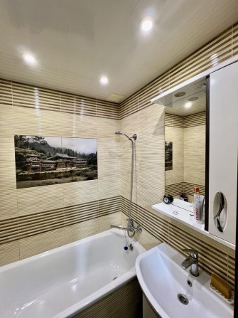 Продам 3-комн. кв. ул. Василия Сергиенка , 4/9. - фото 1