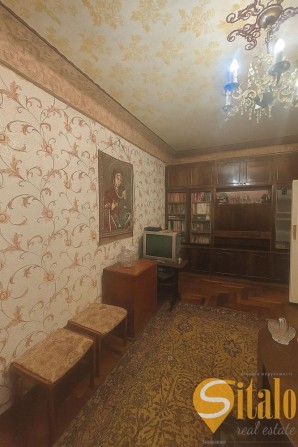 Продаж квартири по вул. Стародніпровська - фото 1