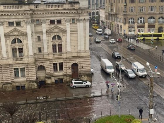 Продаж квартири 83 м2 з неймовірним краєвидом на Оперний театр Львів