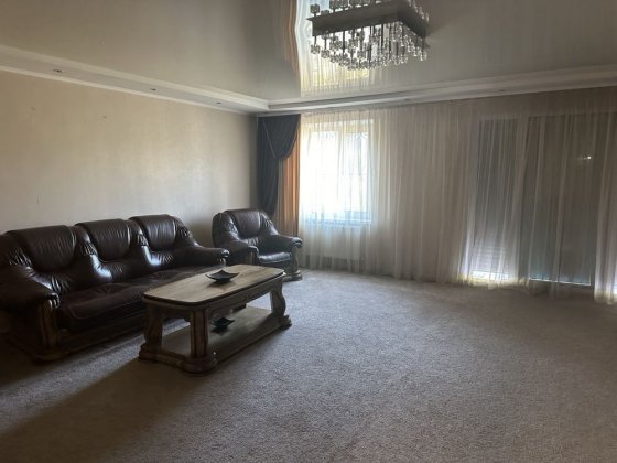 Продам 4 кімнатну квартиру Кропивницкий